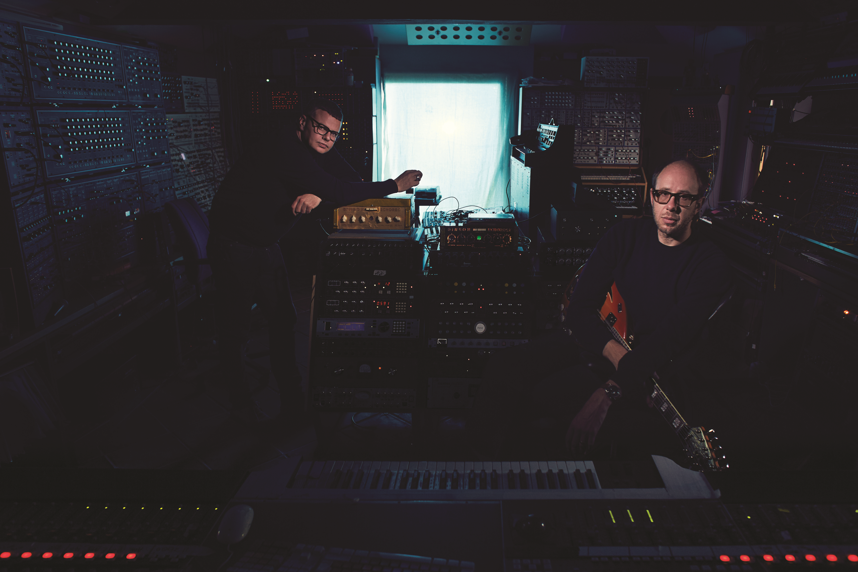 O duo eletrônico Chemical Brothers.