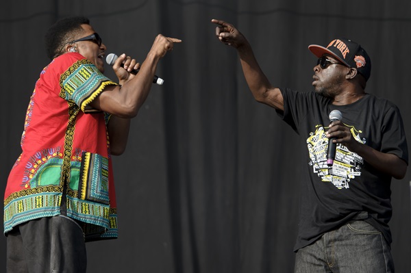 Q-Tip e Phife Dawg (da esquerda para a direita) do A Tribe Called Quest
