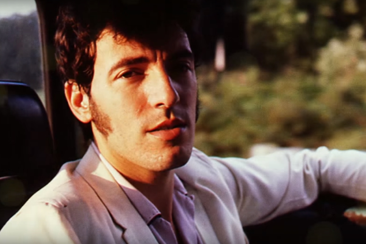 Bruce Springsteen em cena do clipe de "Party Lights", sobra de estúdio do disco The River (1980)