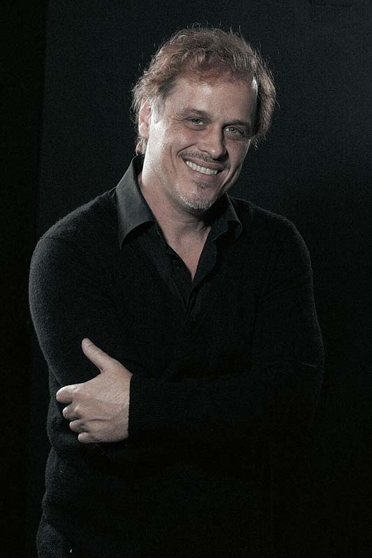 Guilherme Fontes encerra um capítulo da história da cultura brasileira com o lançamento de Chatô