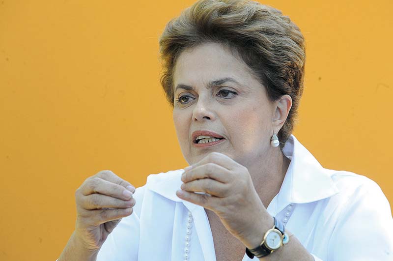 Dilma sofre com a impopularidade