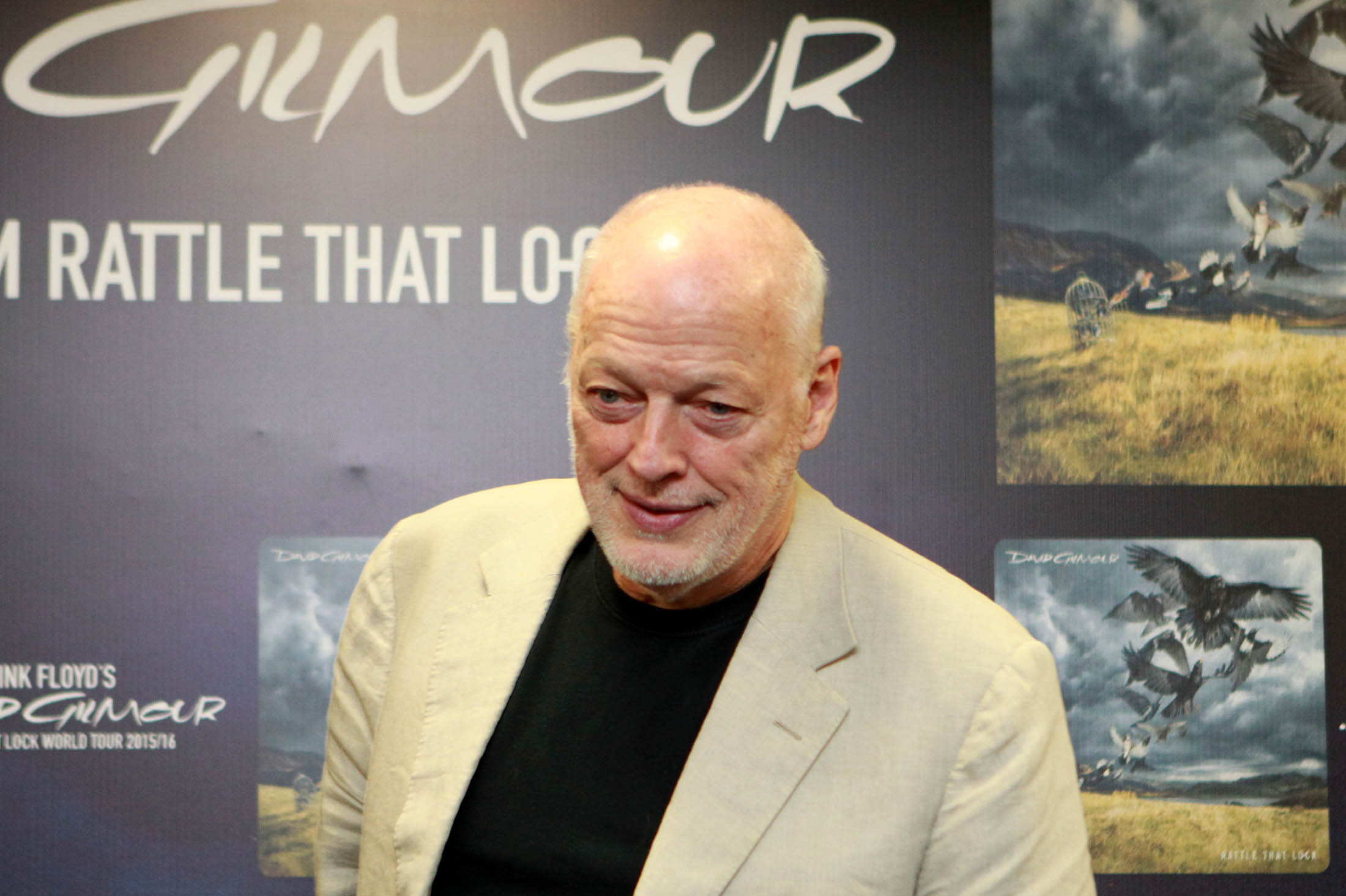 David Gilmour durante coletiva de imprensa em São Paulo.