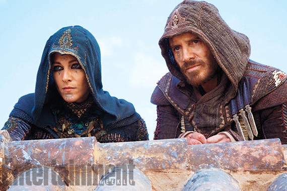 Michael Fassbender  em imagem de Assassin's Creed