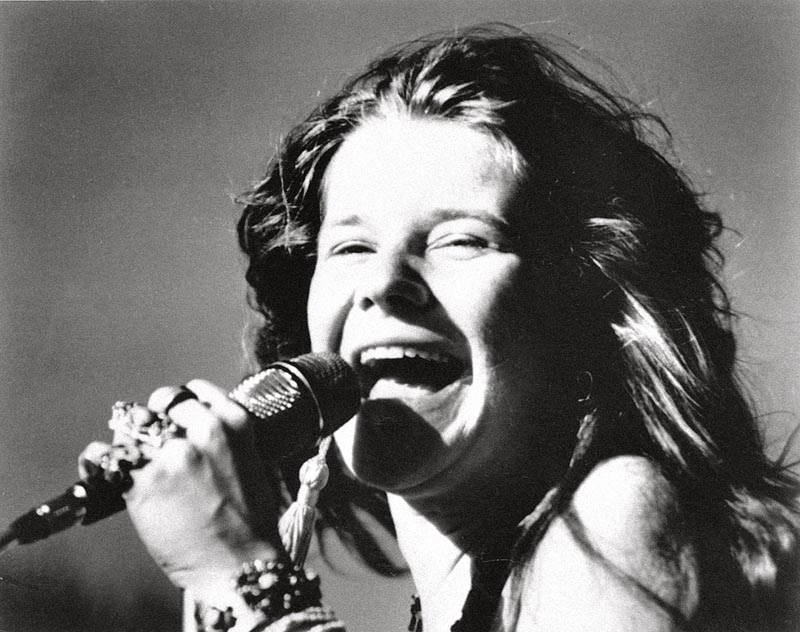 CURTA E INTENSA  Janis ao vivo em 1969; (no detalhe) a diretora Amy Berg.