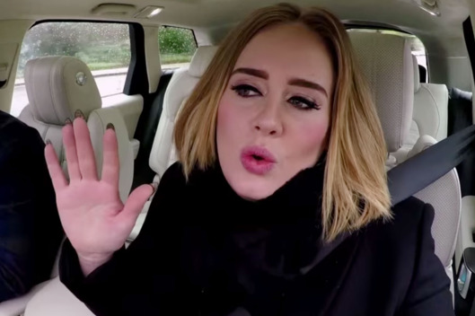 Adele canta Nicki Minaj em programa no programa The Late Late Show's Carpool Karaoke