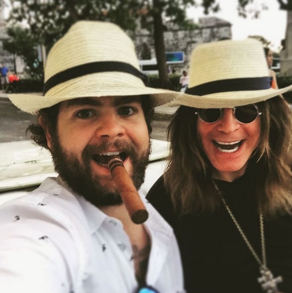 Ozzy e Jack Osbourne visitam Cuba em novo programa produzido pelo filho de Ozzy para o History Channel