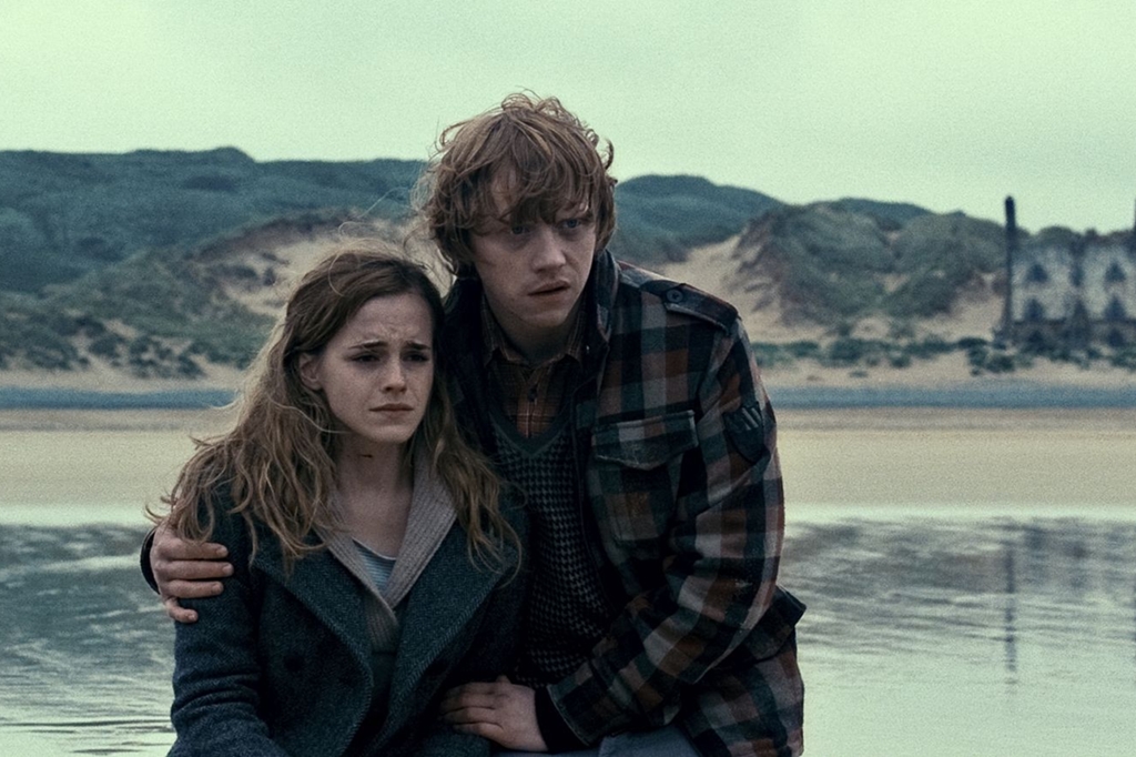 O casal de Harry Potter Ron Weasley (Rupert Grint) e Hermione Granger (Emma Watson)