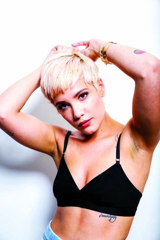 Halsey: jovem e ousada.