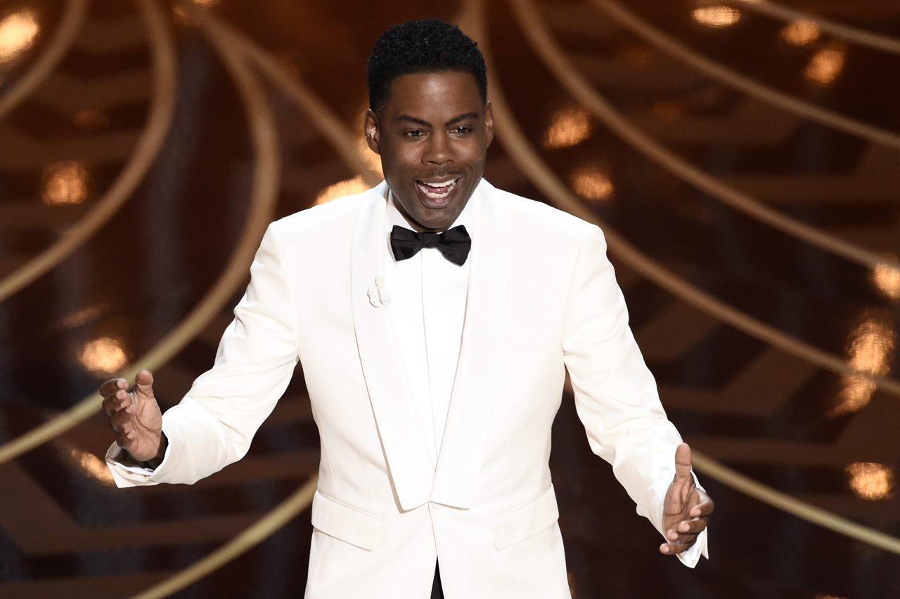 O apresentador Chris Rock durante a cerimônia do 88º Oscar, realizada em fevereiro de 2016 em Los Angeles