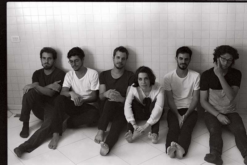 PROFUNDOS Baleia foge da superficialidade