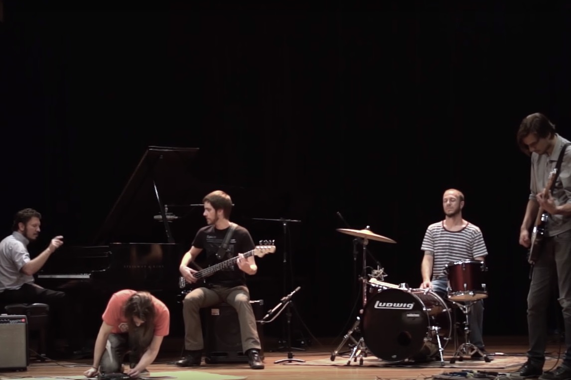 Banda ruído/mm se apresenta na Capela Santa Maria