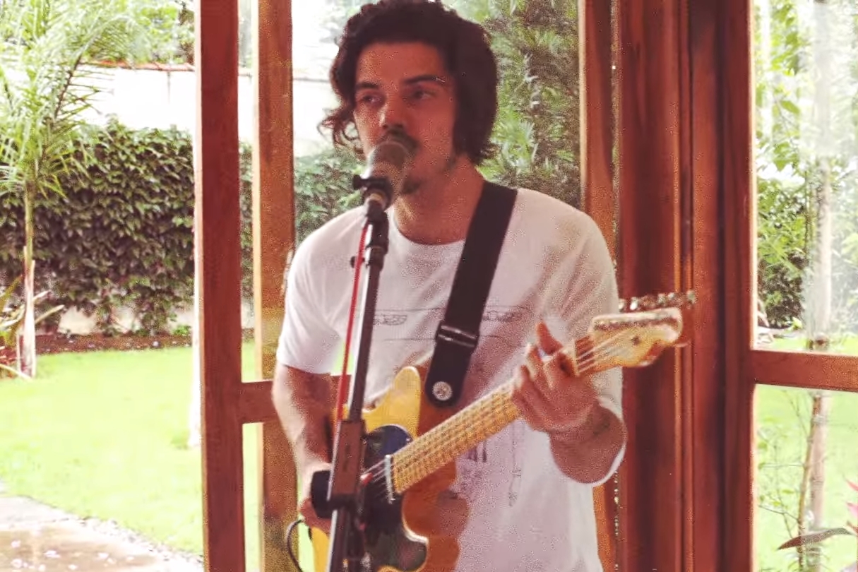 A banda cearense Oto Gris em trecho de vídeo de ensaio