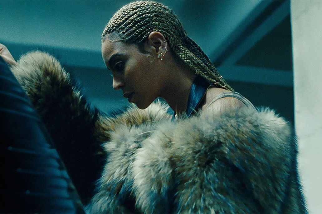A cantora Beyoncé em cena do especial Lemonade