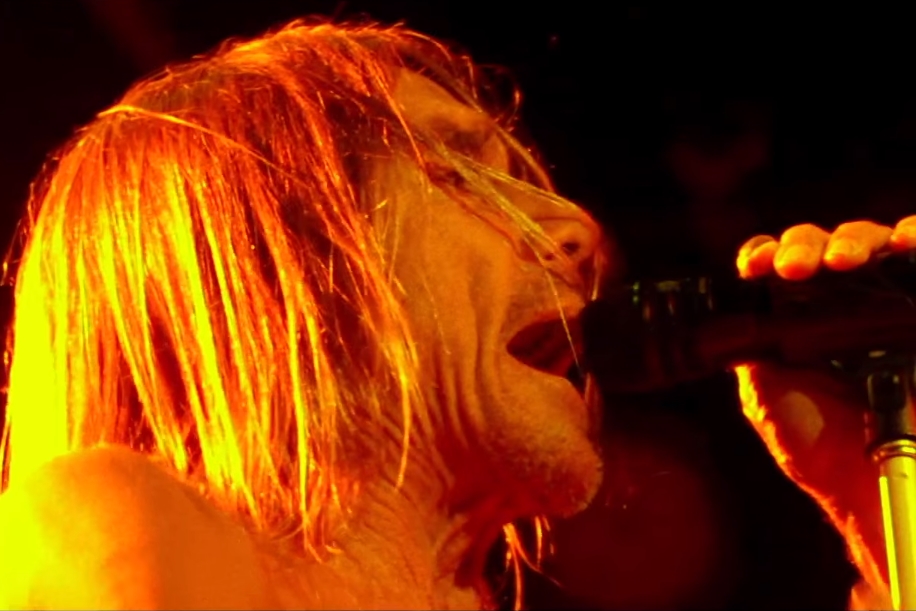 Iggy Pop em trecho do clipe de "Sunday", faixa dele com Josh Homme (Queens of the Stone Age) presente no disco Post Pop Depression