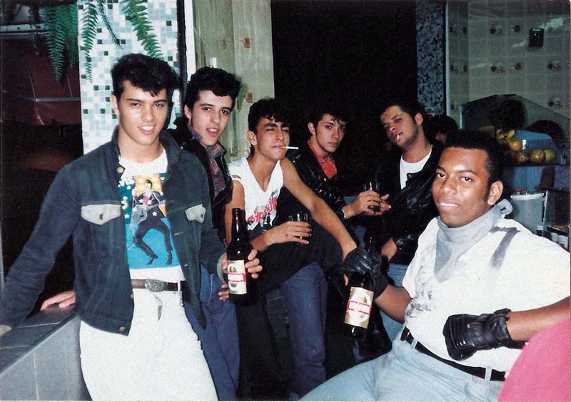 ??Integrantes das gangues Ratz e Rebel 50’s na década de 1980.