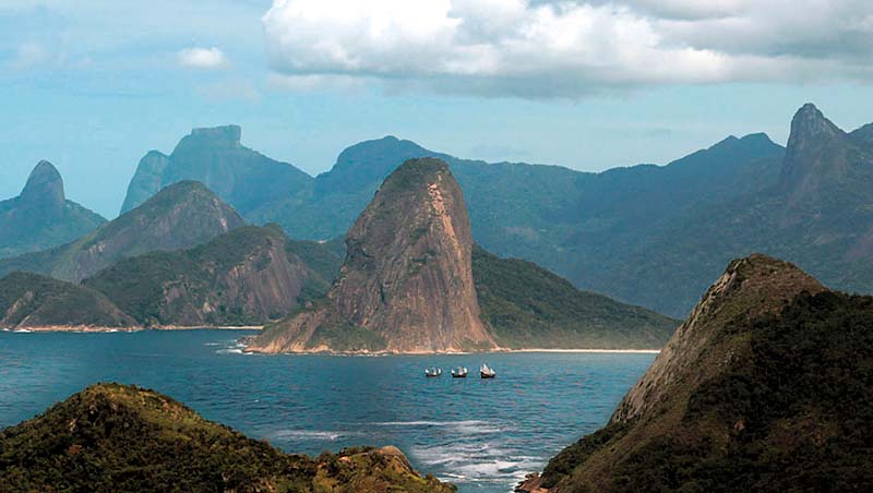 A orla carioca radiografada em São Sebastião