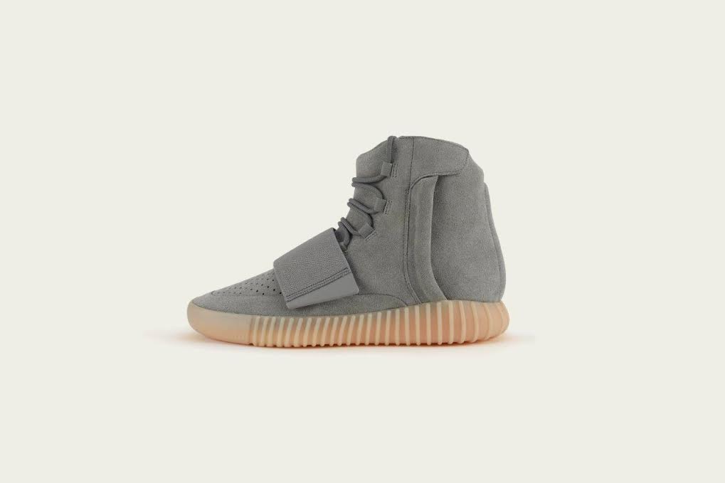 YEEZY BOOST 750.