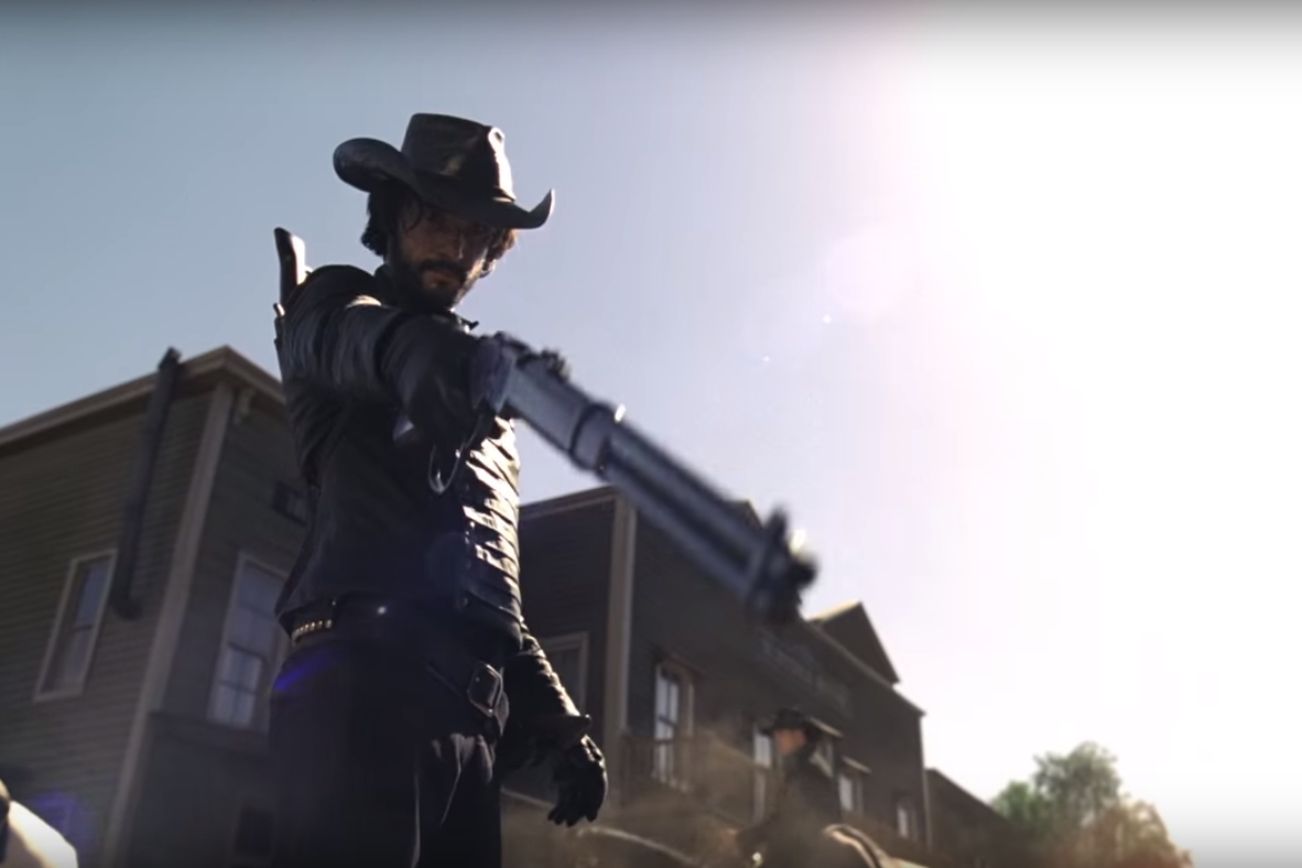 Ao ator Rodrigo Santoro em cena do teaser da série Westworld, da HBO