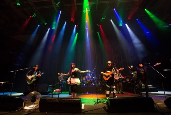 Moraes Moreira, Baby do Brasil, Pepeu Gomes, Paulinho Boca de Cantor e Luiz Galvão: os Novos Baianos durante show na Concha Acústica, em Salvador, em maio de 2016