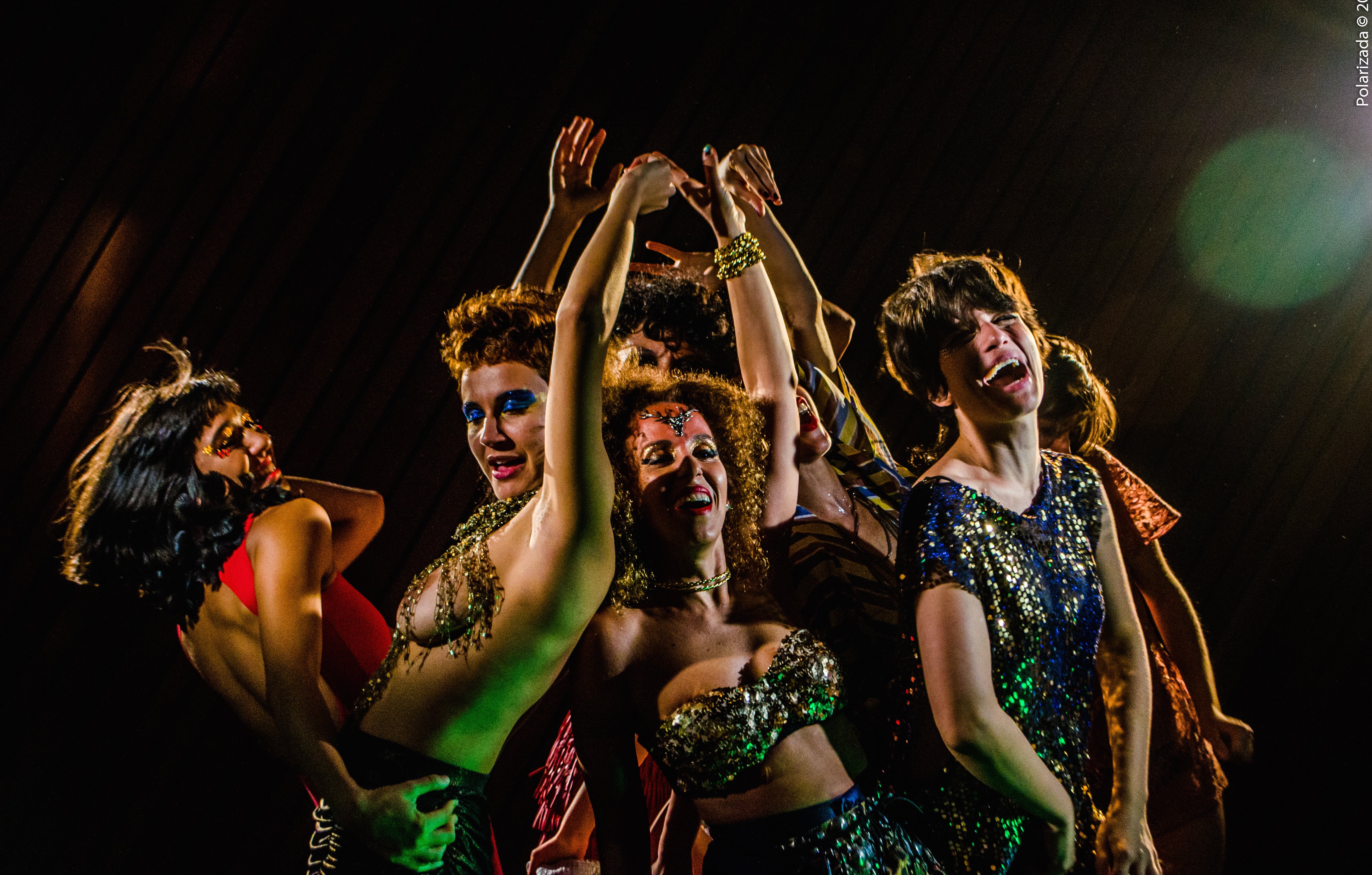 “A música ‘Mama-me’ nasceu de um poema do livro Língua Brasa Carne Flor”, explica Iara