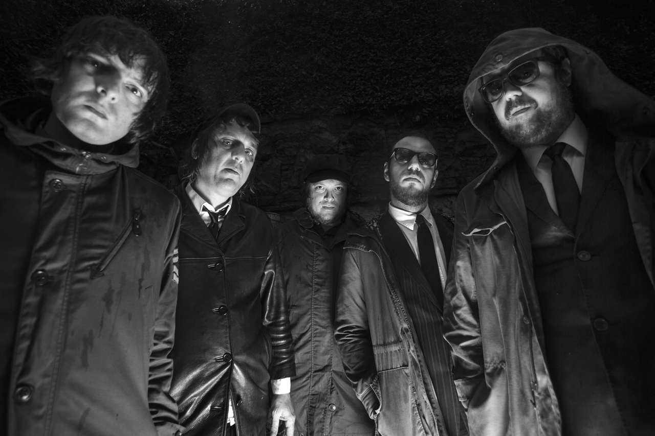 O quinteto gaúcho Cachorro Grande em 2016