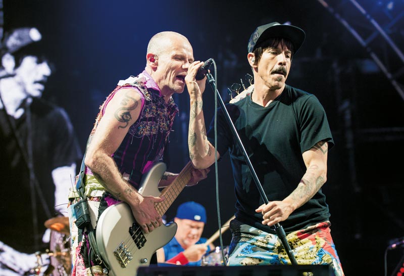Flea e Anthony Kiedis no BottleRock Napa Valley Festival, em maio: “Ele é a porra da minha alma gêmea”, diz  o baixista