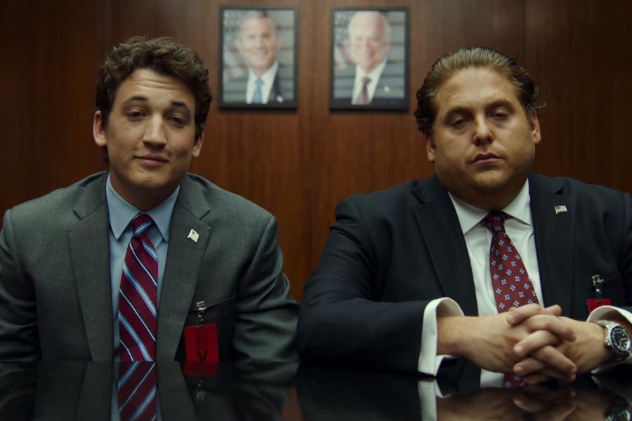 Miles Teller e Jonah Hill em cena de trailer do filme Cães de Guerra (2016)