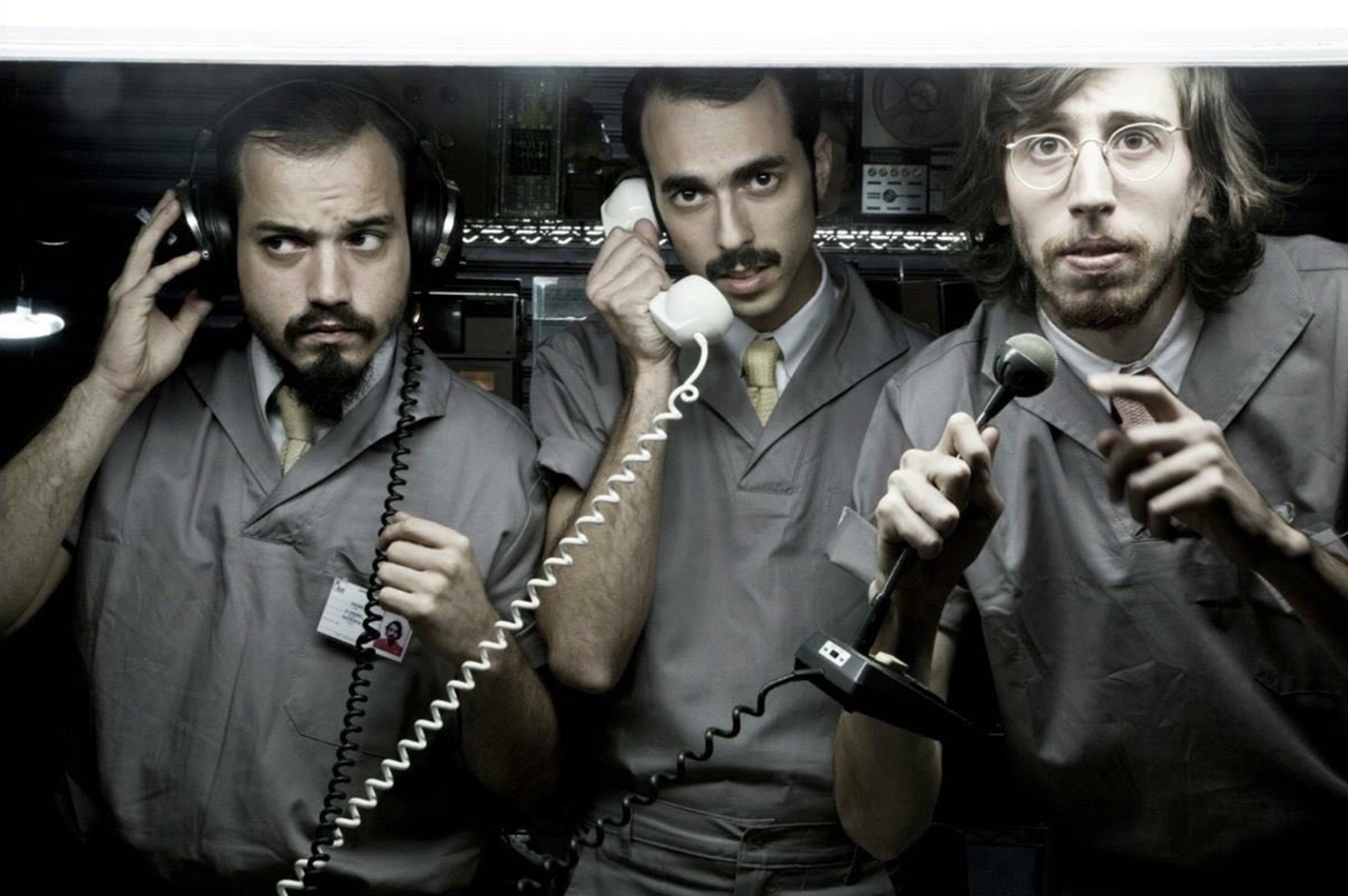 Guilherme “Peixe” D’Almeida, Gabriel Basile e Tim Bernardes, os integrantes do Terno, em foto de 2016