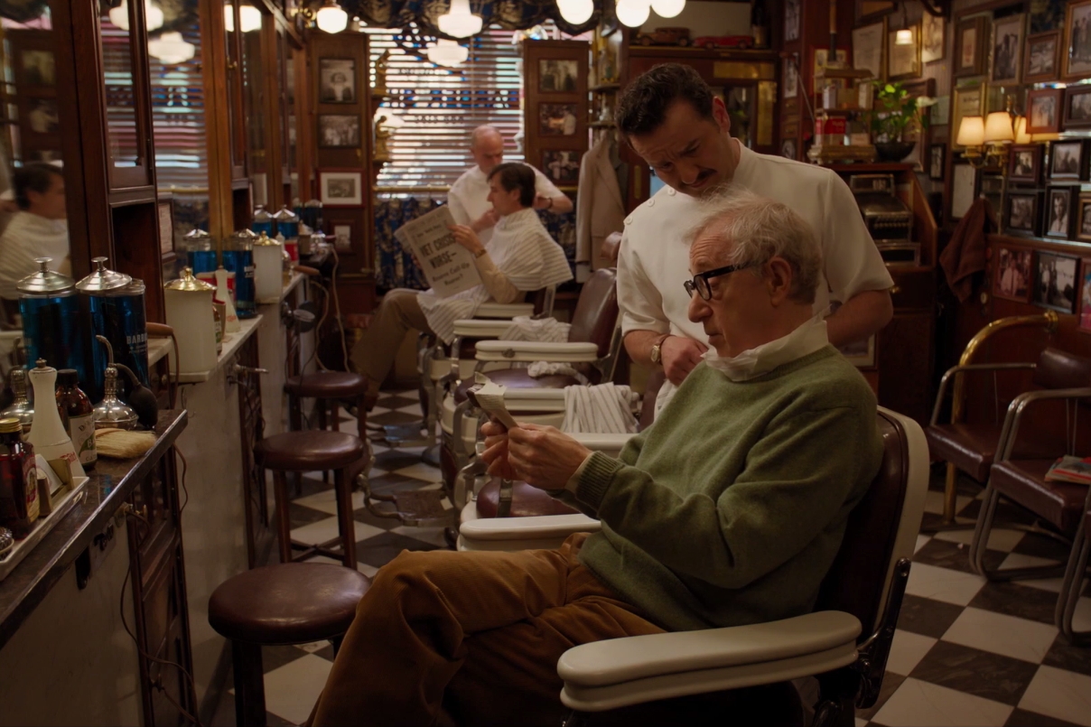 Woody Allen em cena da primeira cena da carreira dele, Crisis in Six Scenes (2016)