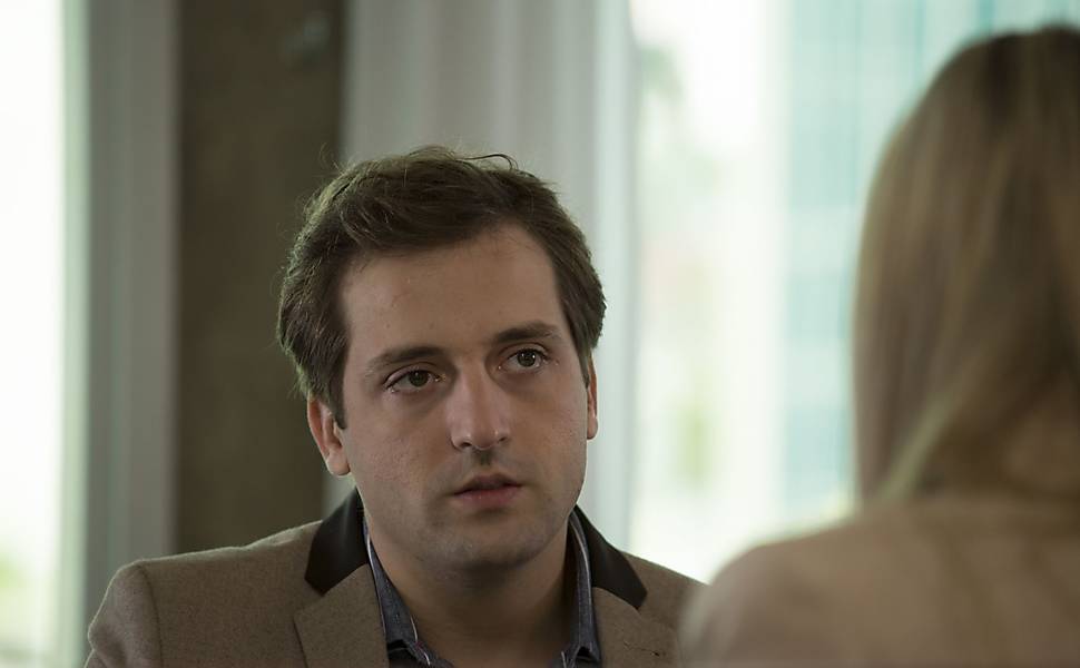 Gregório Duvivier em Desculpe o Transtorno