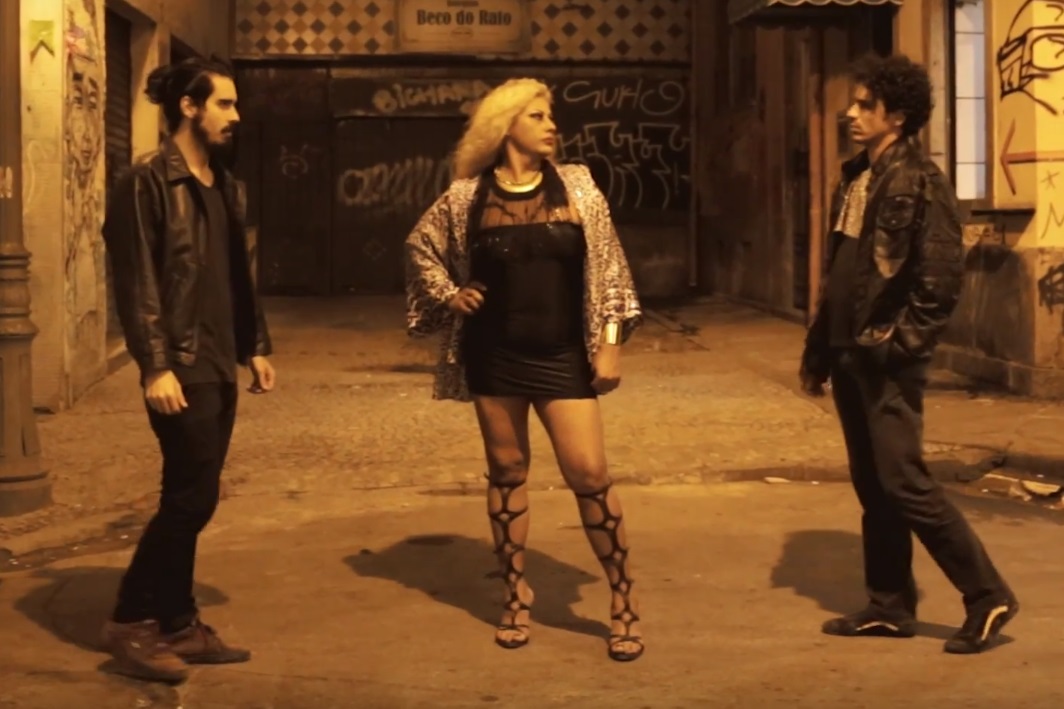 Cena do clipe de “HéLioGaBaaLo”, de LuKaSH