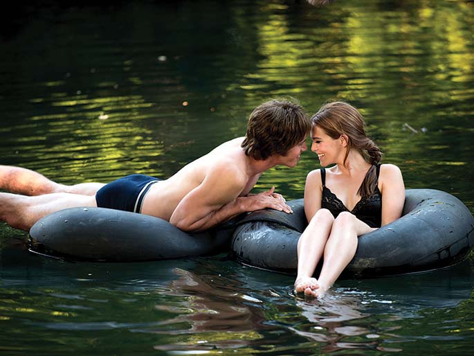 O romance desperta em Jovens, Loucos e Mais Rebeldes