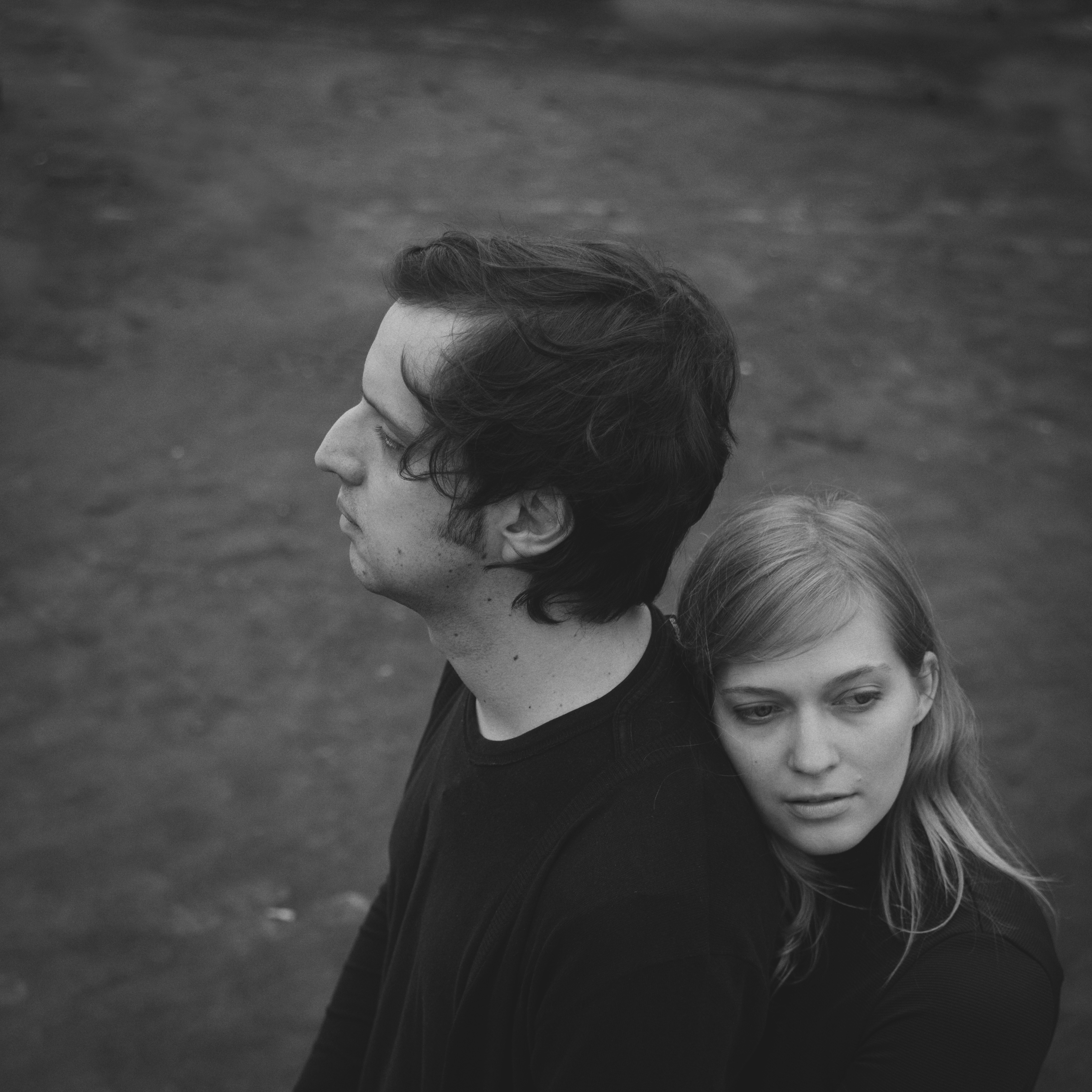 O duo NavesHarris, formado pelo vocalista do Ludovic, Jair Naves, e pela norte-americana Britt Harris