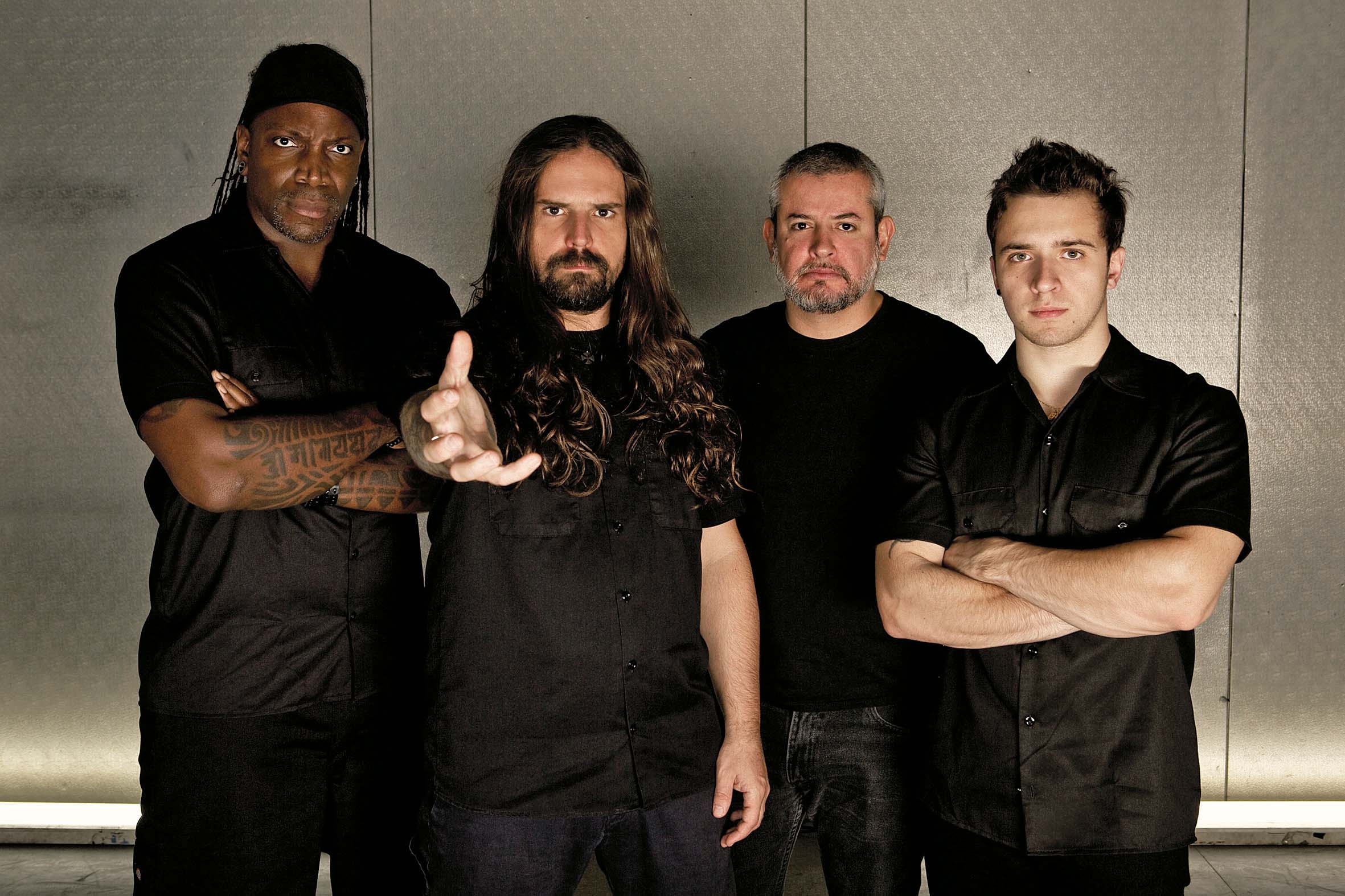 Sepultura projetos paralelos