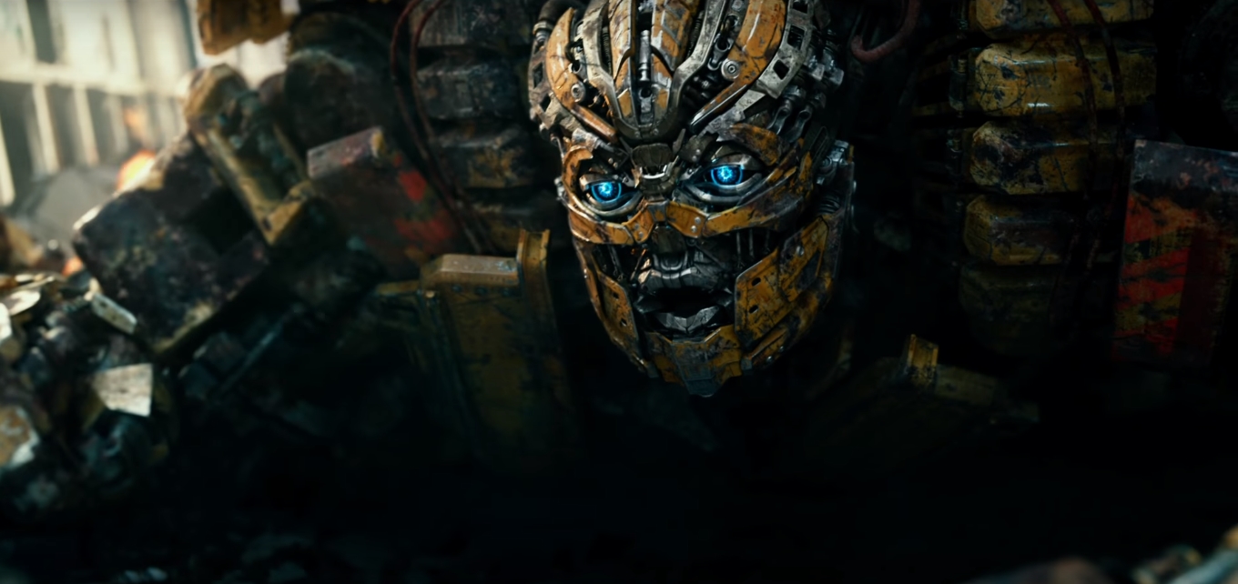Cena do trailer de Transformers: O Último Cavaleiro