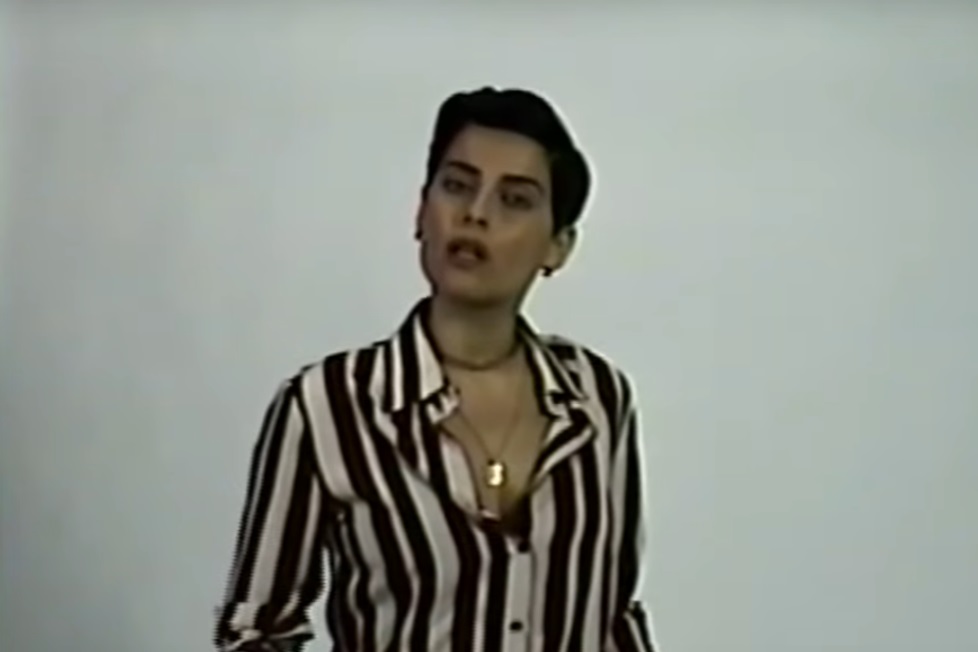 Nelly Furtado no clipe de "Pipe Dreams"