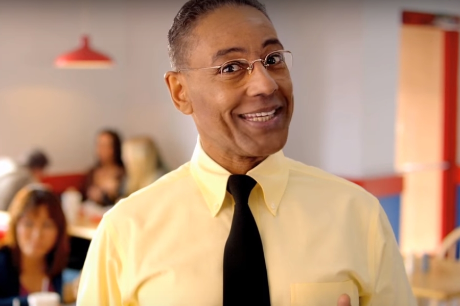 Gus Fring (Giancarlo Esposito) em vídeo promocional da terceira temporada de Better Call Saul