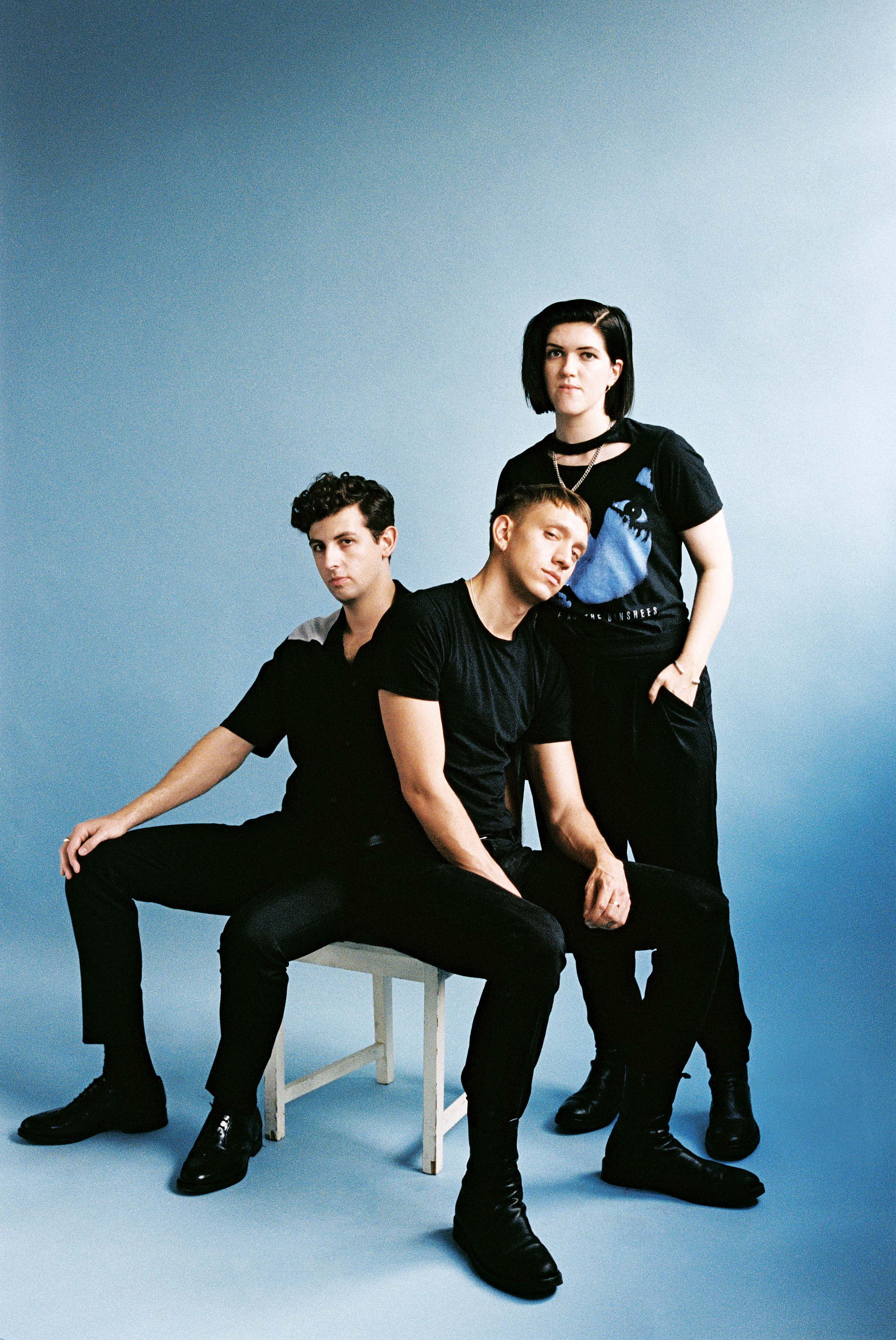 Jamie xx, Oliver Sim e Romy Madley Croft, agora para a pista
