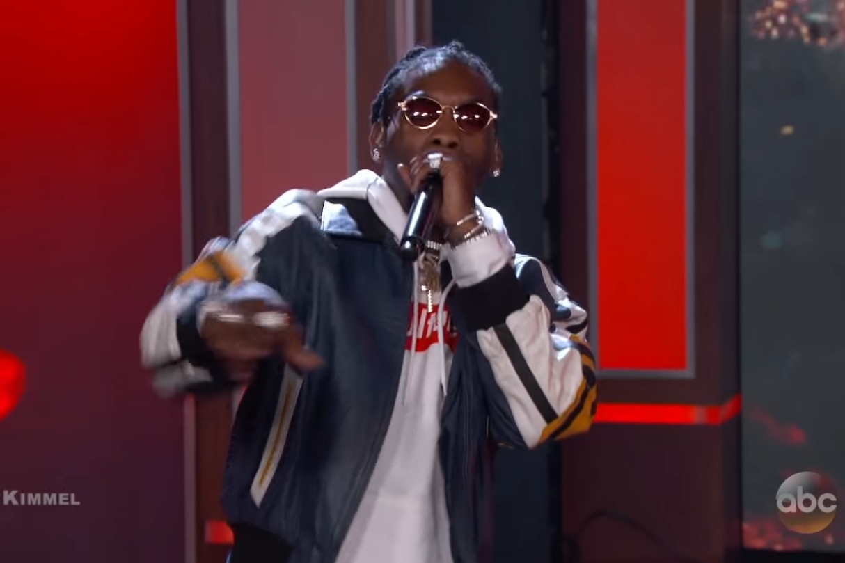 Migos durante performance no Jimmy Kimmel Live!