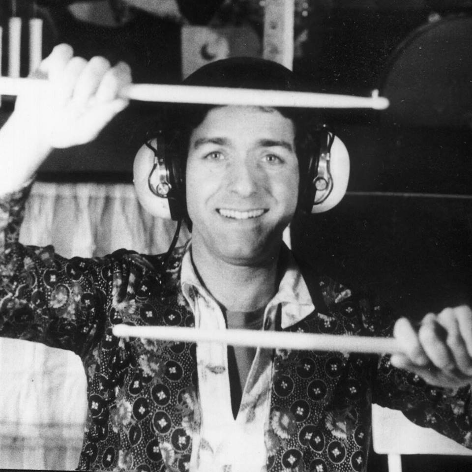 Jaki Liebezeit, baterista e cofundador da banda alemã pioneira de krautrock, Can