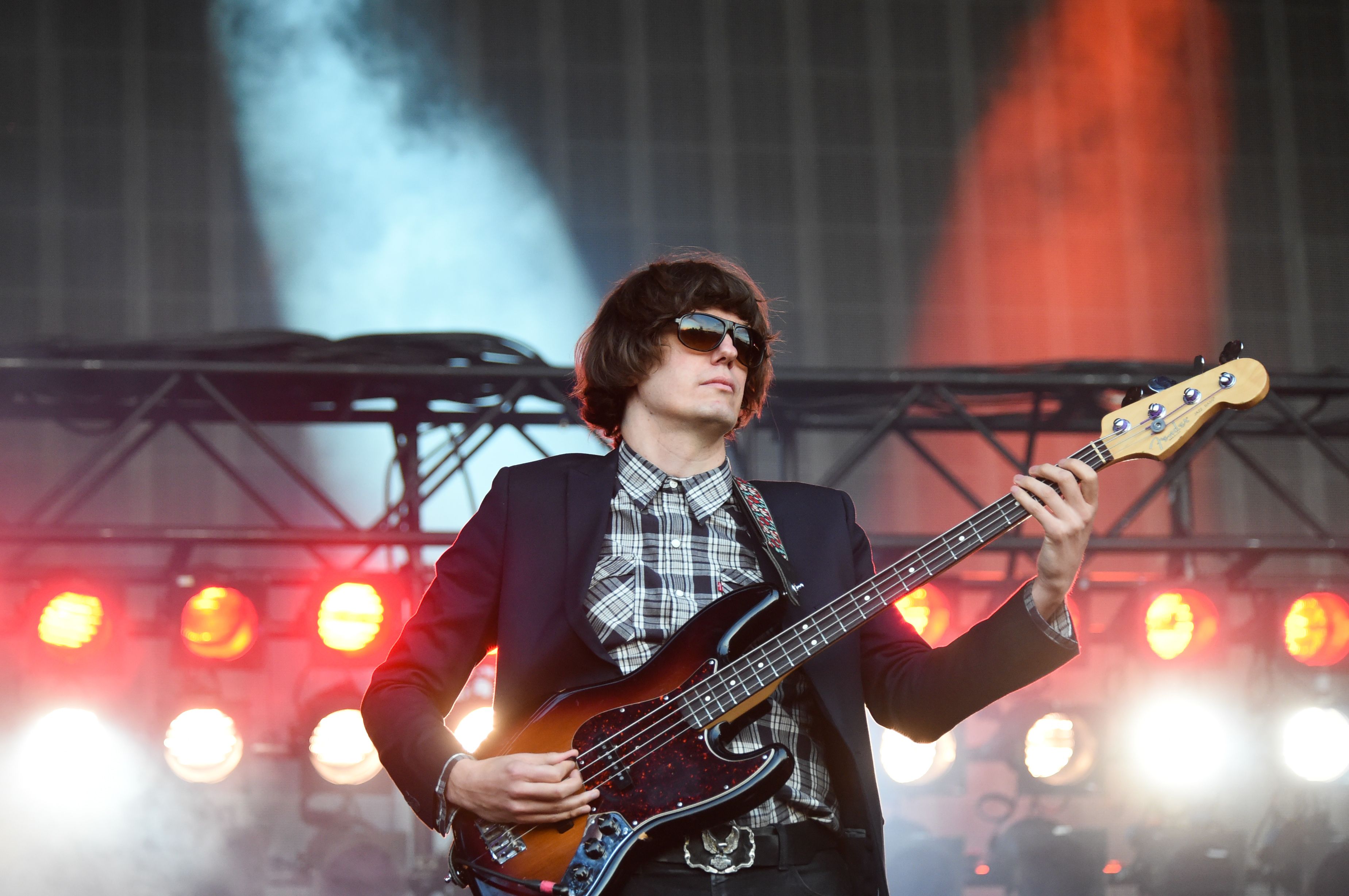 Nikolai Fraiture durante show do Strokes no British Summer Time Concert, no Hyde Park, em Londres, em 2015