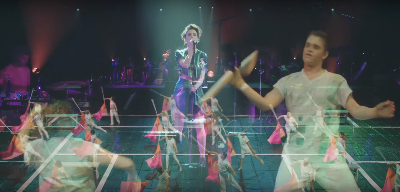 Cena do documentário Contemporary Color de David Byrne