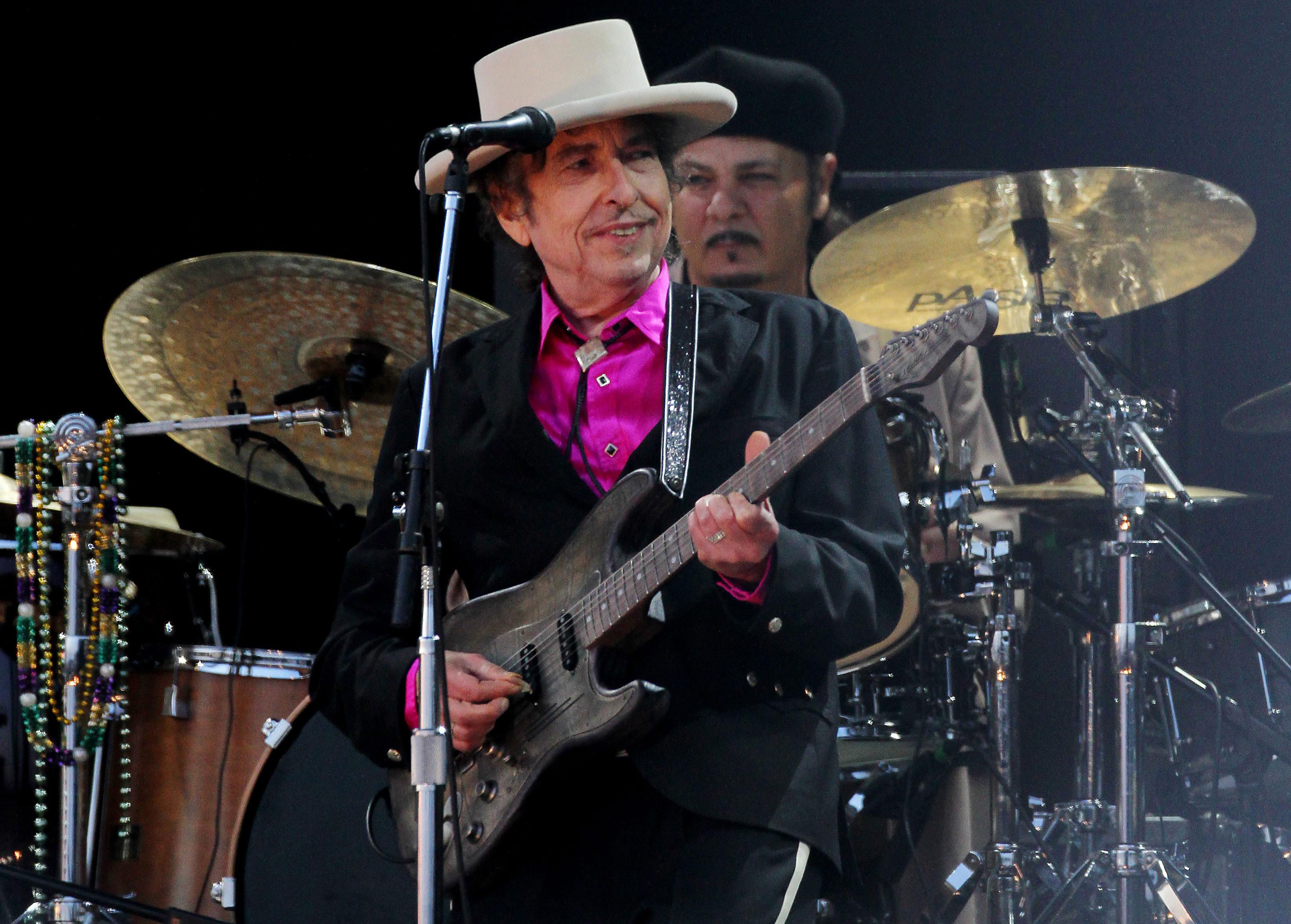 O cantor e compositor Bob Dylan durante show em 2010