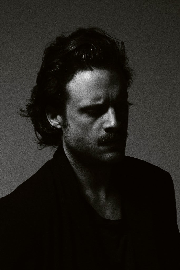 Father John Misty, também conhecido como Josh Tillman