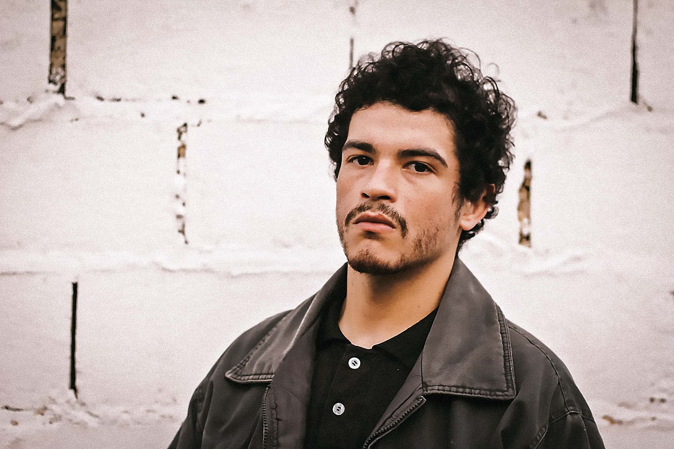 Bom filho  Mais maduro, Síntese retorna com segundo álbum