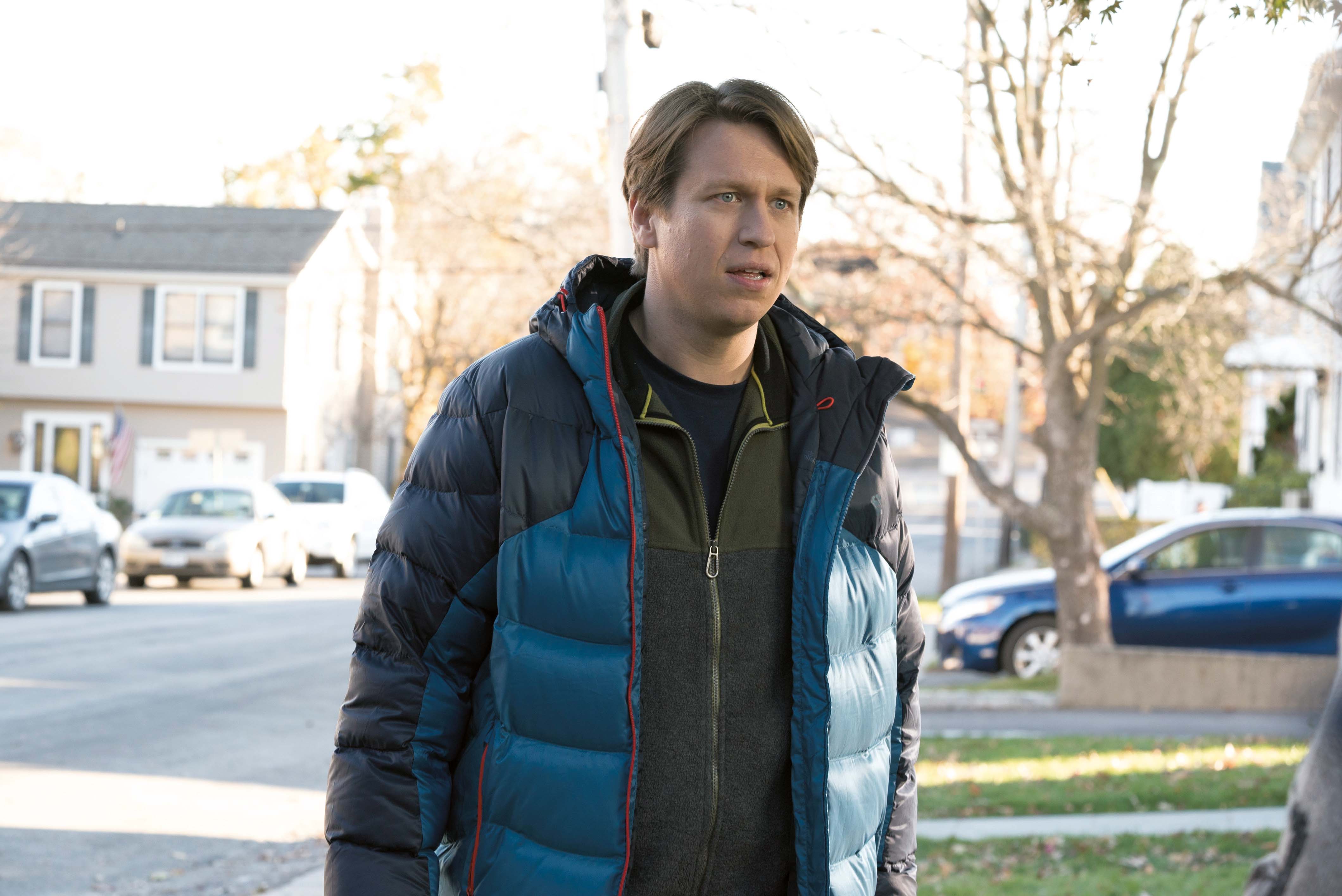 Tapa na Cara  Holmes vai perdendo a inocência na série