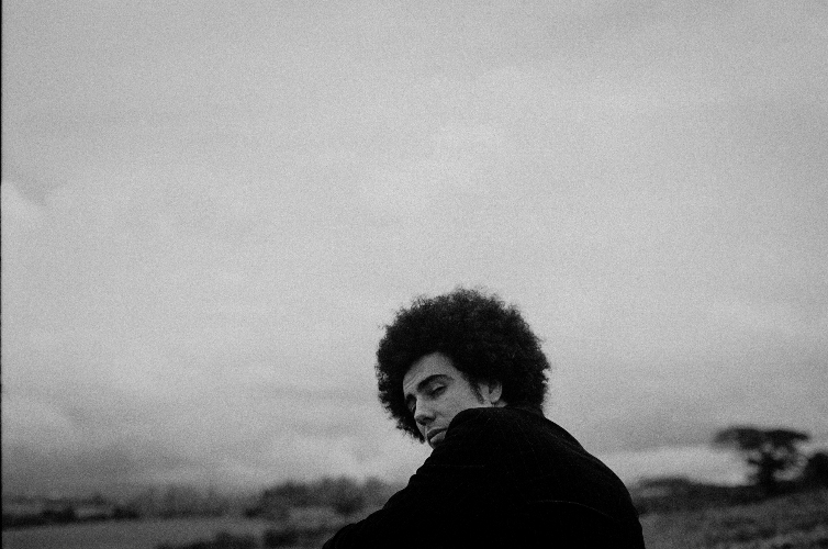 O cantor e compositor Vinícius Lepore, mais conhecido pela alcunha artística Naissius