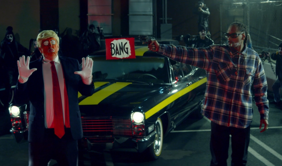 Cena do clipe de "Lavander", remix de Snoop Dogg da faixa do BadBadNotGood com Kaytranada