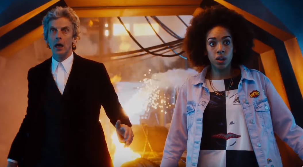 Peter Capaldi como Doctor e Pearl Mackie como Bill Potts na décima temporada de Doctor Who