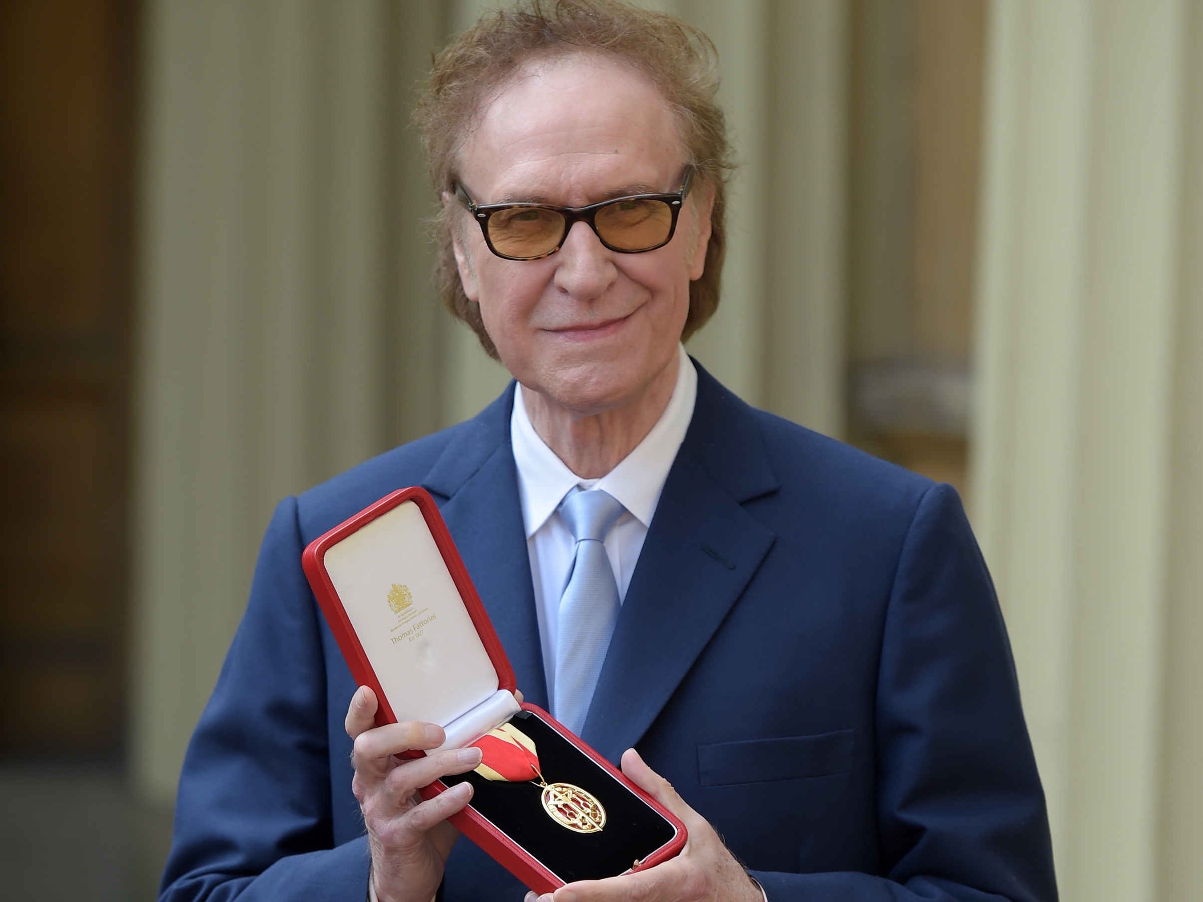 Ray Davies, frontman do The Kinks, recebeu o título de Cavaleiro do Império Britânico